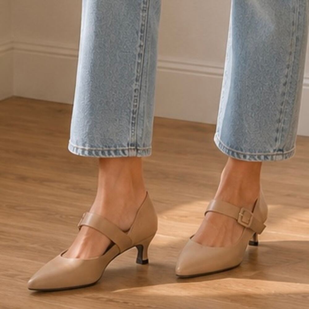 Ribongz Nude Heels Size 9 NWT Brand New with Tags Pointed Toe Women's Shoes